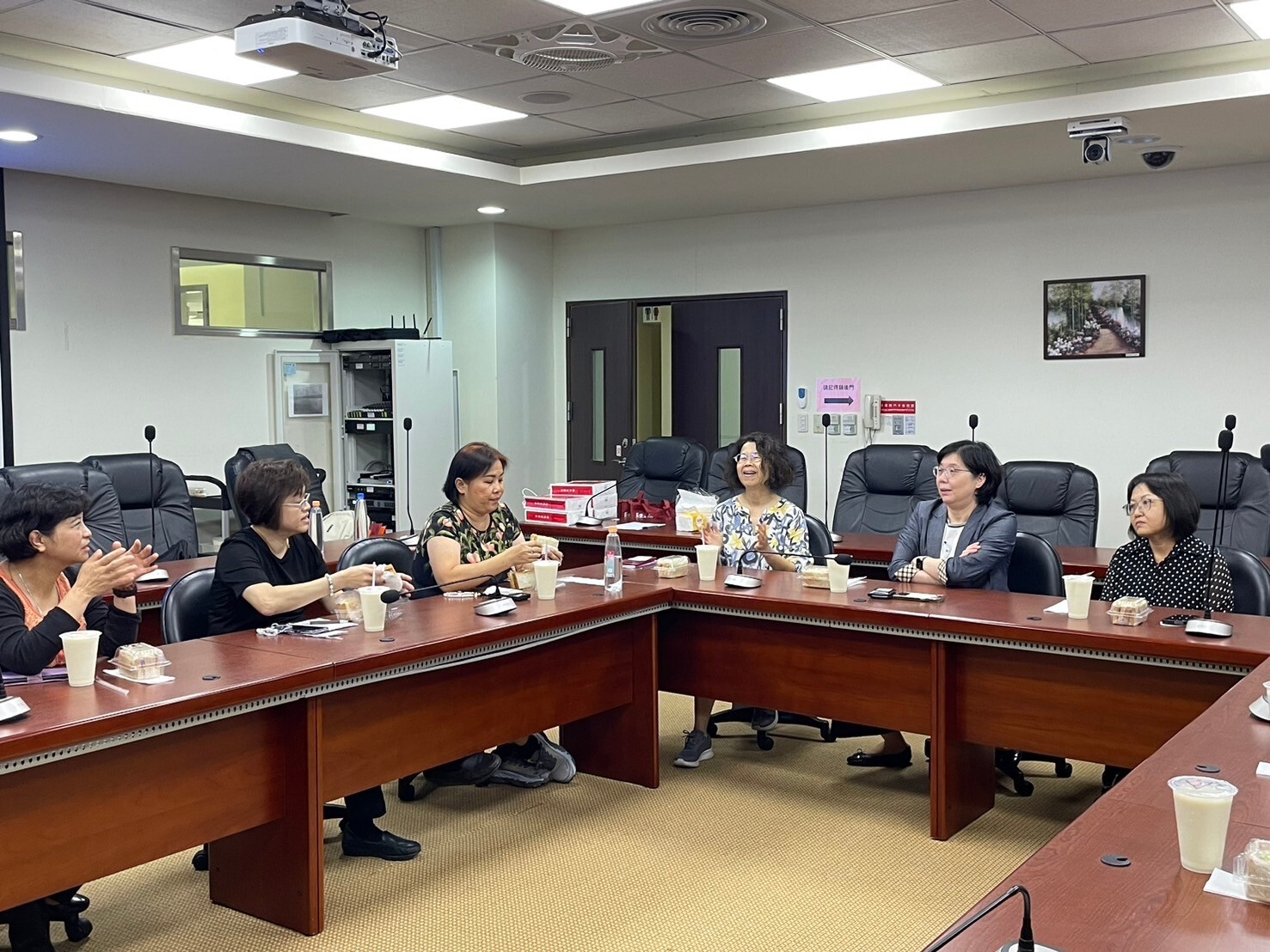 2024/10/22新加坡學者參訪及交流-與校長、院長會談